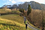 10 Vista in Cima Grem all'inizio del sent. 223